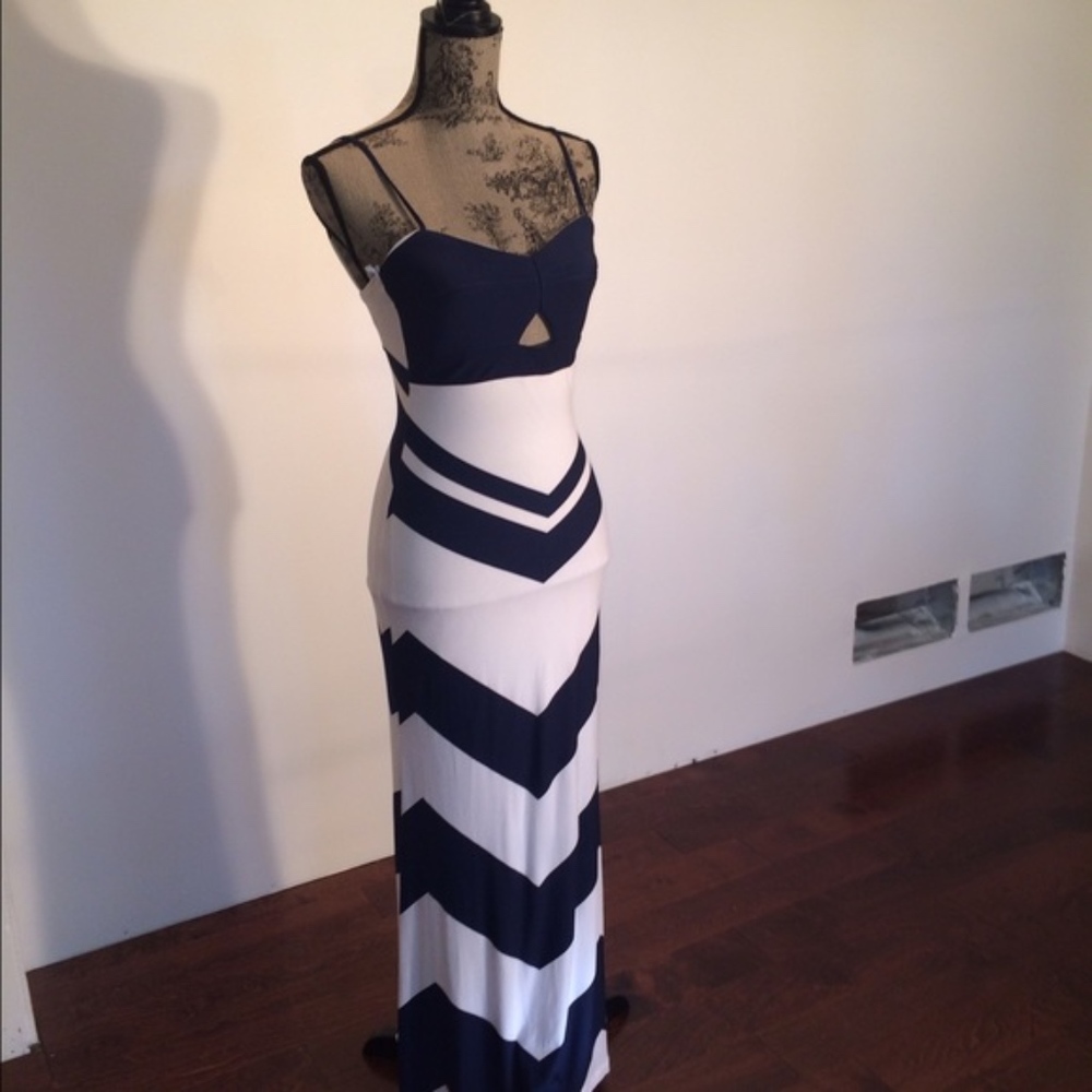 Beautiful classy maxi dress